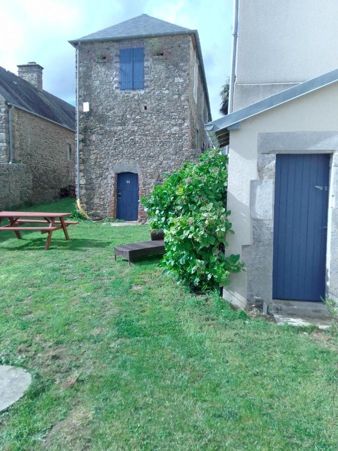 Gite De La Lanterne Tourville-sur-Sienne Exteriör bild
